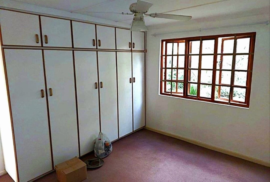 4 Bedroom Property for Sale in Nahoon Valley Park Eastern Cape
